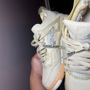 Air Jordan 4 x Off-Whites